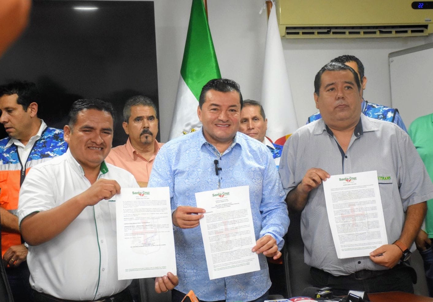 Gobierno Municipal fija tarifa de Bs 2.30 y garantiza la continuidad del transporte público en Santa Cruz